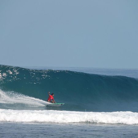 Sumatra Surf Resort Biha Eksteriør billede