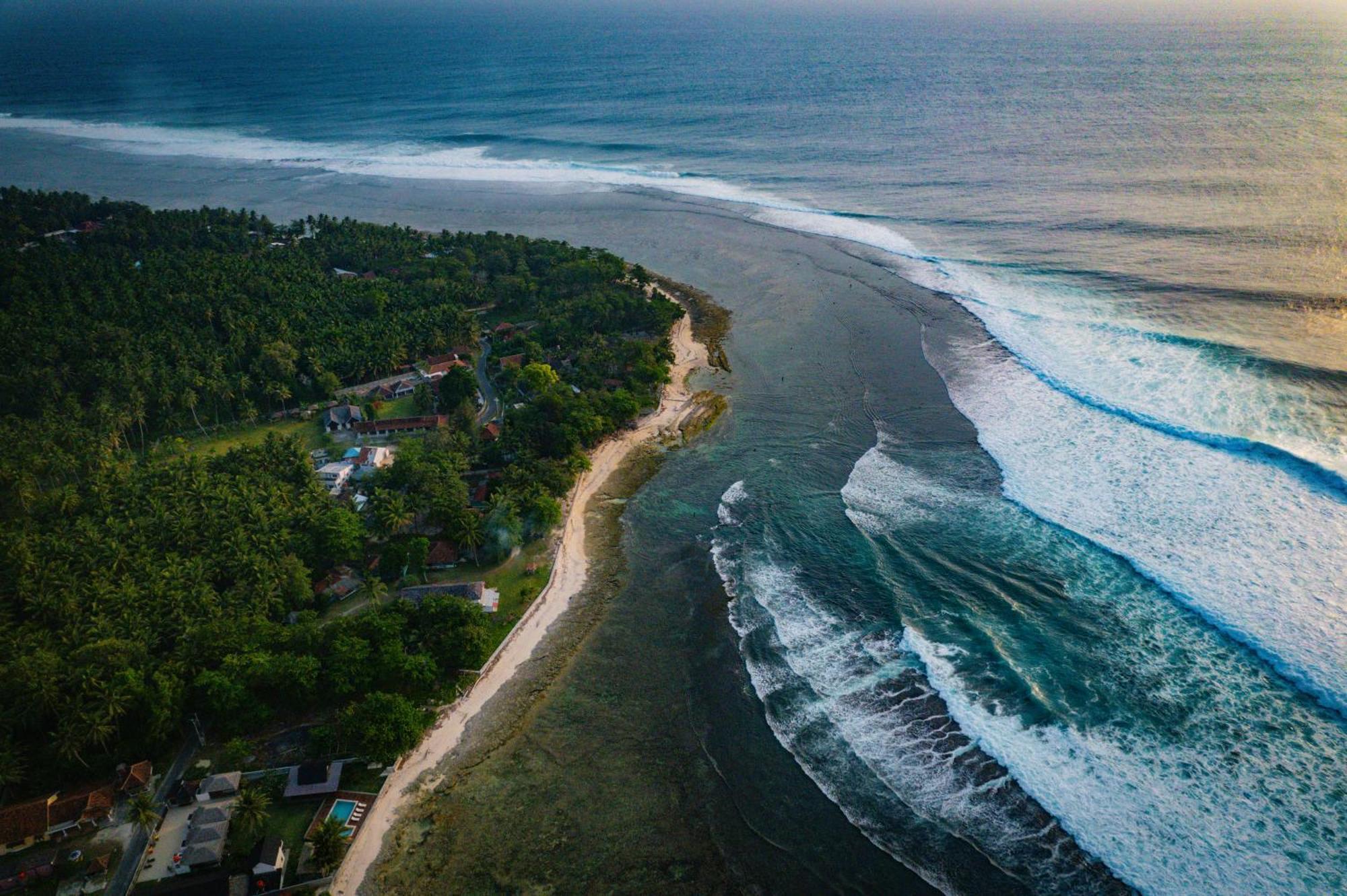 Sumatra Surf Resort Biha Eksteriør billede